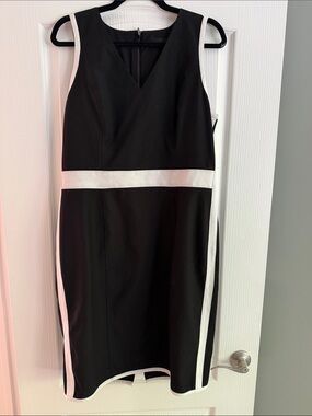 White House Black Market Black & White Sheath Midi Dress